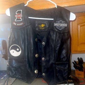 Harley-Davidson embroidered Women’s leather vest